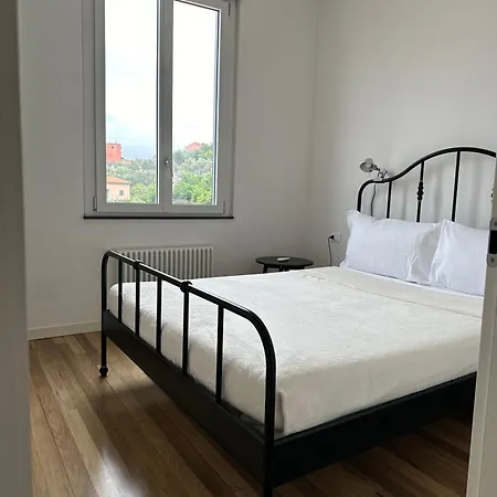 Casa Di May, Home, Acquasanta - B Appartamento La Spezia